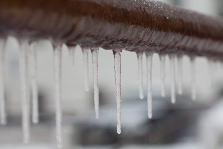 How You Can Tell if Your Home's Pipes Are Frozen